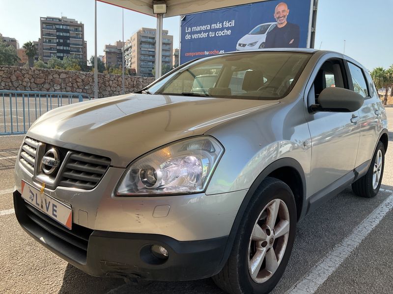 Nissan Qashqai 2.0 dCi — 1/8