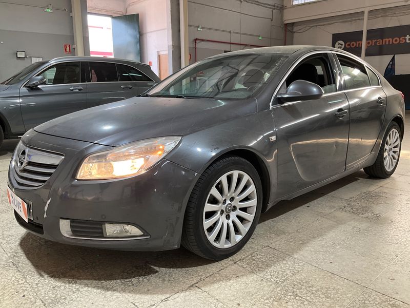 Opel Insignia 2.0 CDTI — 1/8