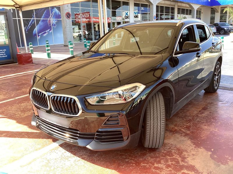 BMW X2 sDrive 18d — фото 1