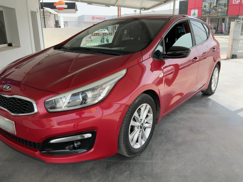 Kia cee'd 1.4 — фото 1