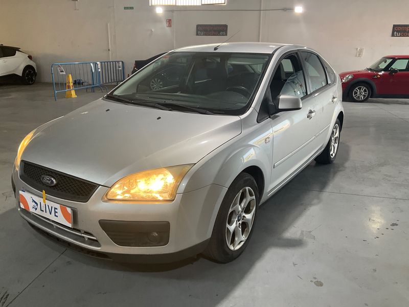Ford Focus 1.6 — 1/8
