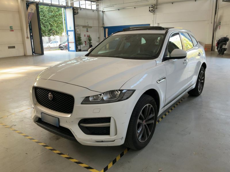Jaguar F-Pace 20d — фото 1