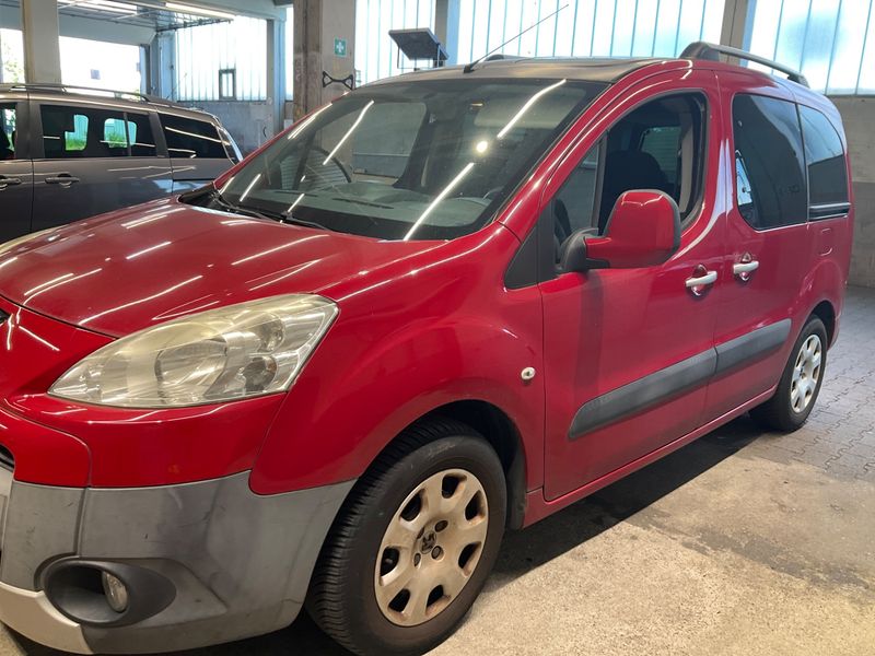 Peugeot Partner 1.6 HDi — 1/8