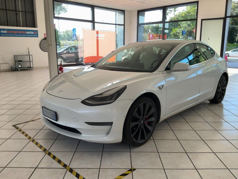 Tesla Model 3 Performance Dual — 1/8