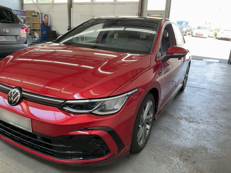 Volkswagen Golf VIII 1.5 TSI ACT — 1/8