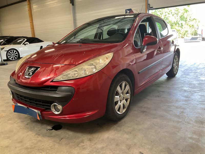 Peugeot 207 1.4 — 1/8