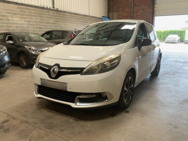 Renault Scenic 1.5 dCi — 1/8