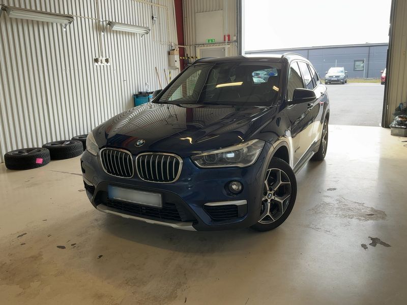 BMW X1 xDrive 20d — фото 1