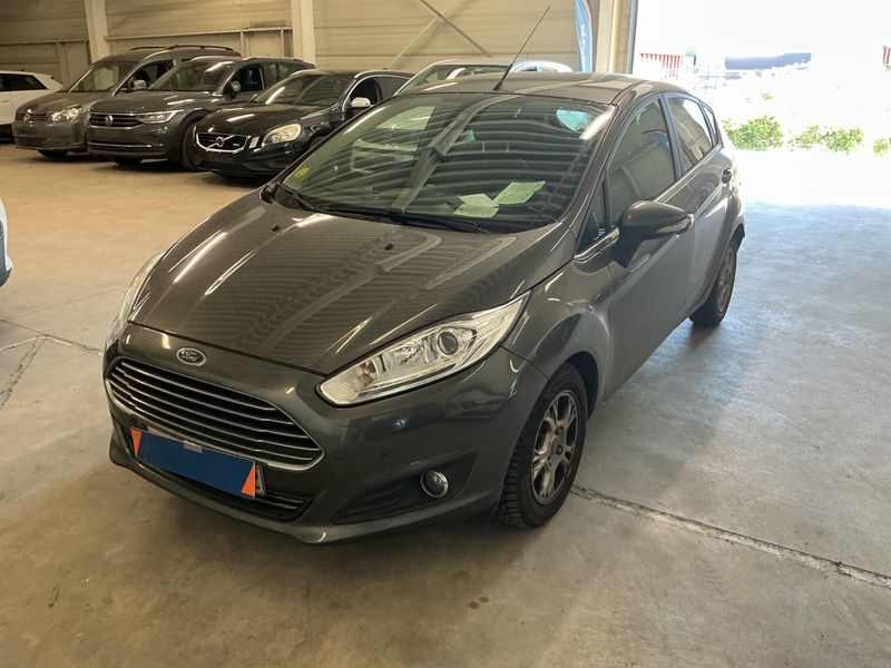 Ford Fiesta 1.5 TDCi — фото 1
