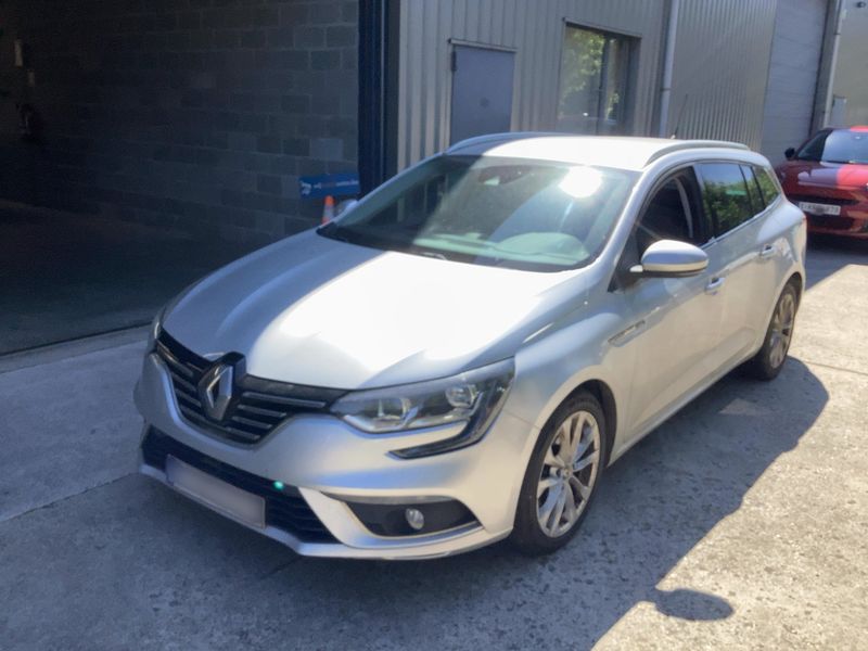 Renault Megane 1.6 dCi — 1/8