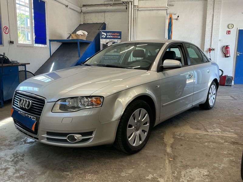 Audi A4 2.0 — 1/8