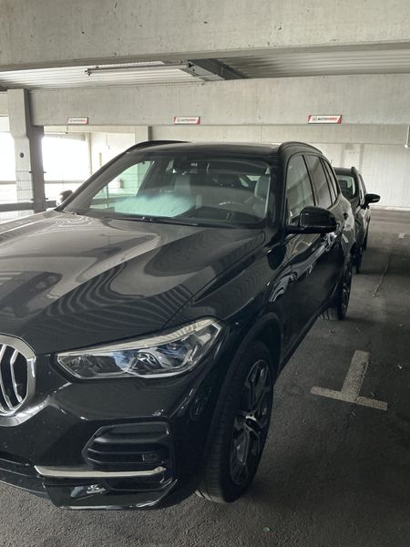 BMW X5 xDrive 30d Mild-Hybrid — 1/8
