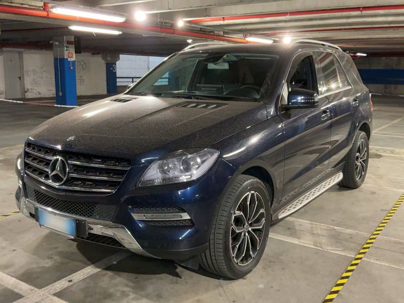 Mercedes-Benz M-Klasse ML 250 CDI — 1/8