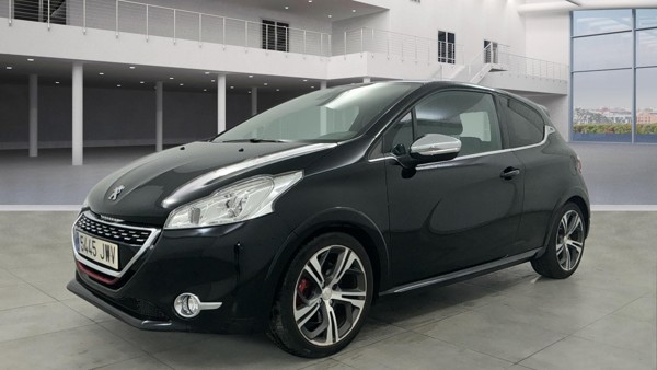 Peugeot 208 — 1/8