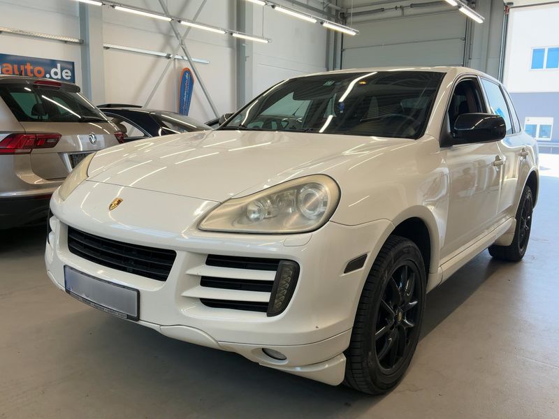 Porsche Cayenne 3.6 — 1/8