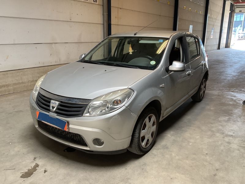 Dacia Sandero 1.5 dCi — 1/8