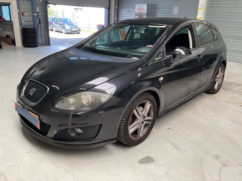 Seat Leon 1.8 TSI — 1/8