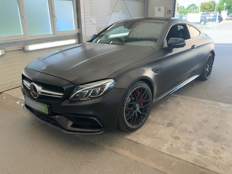 Mercedes-Benz C-Klasse C 63 AMG — 1/8