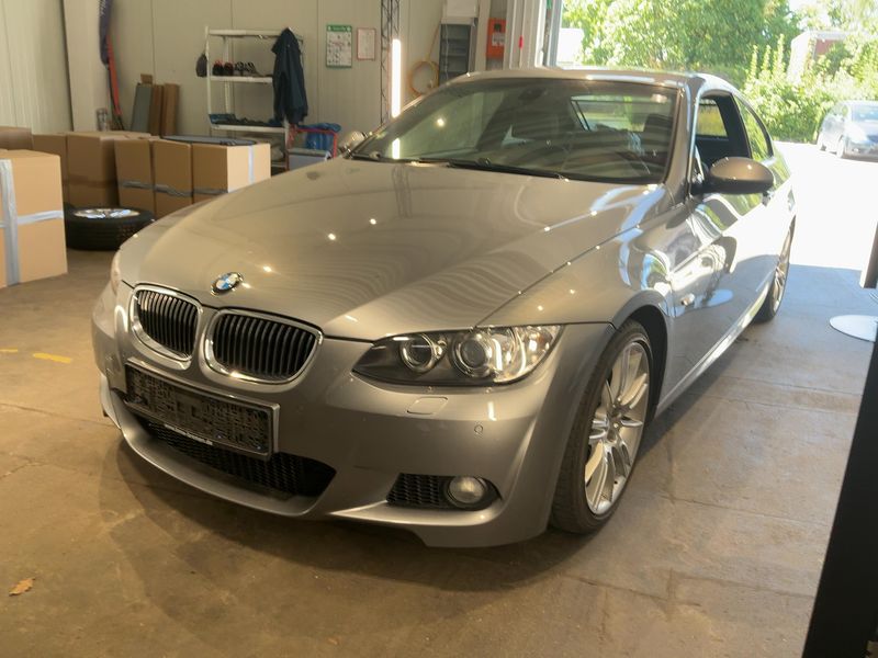 BMW 3er 325i — 1/8