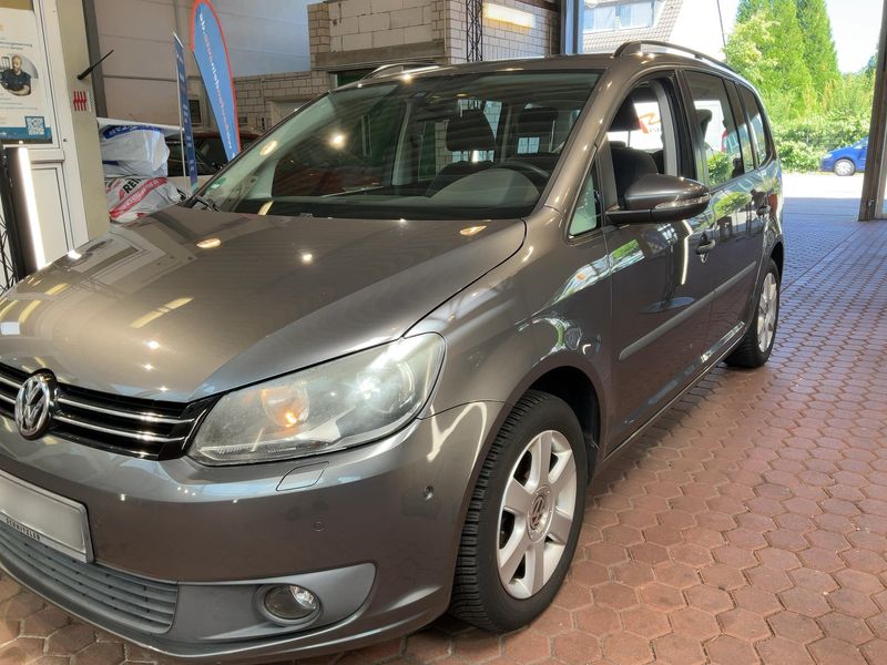 Volkswagen Touran 1.4 TSI — 1/8