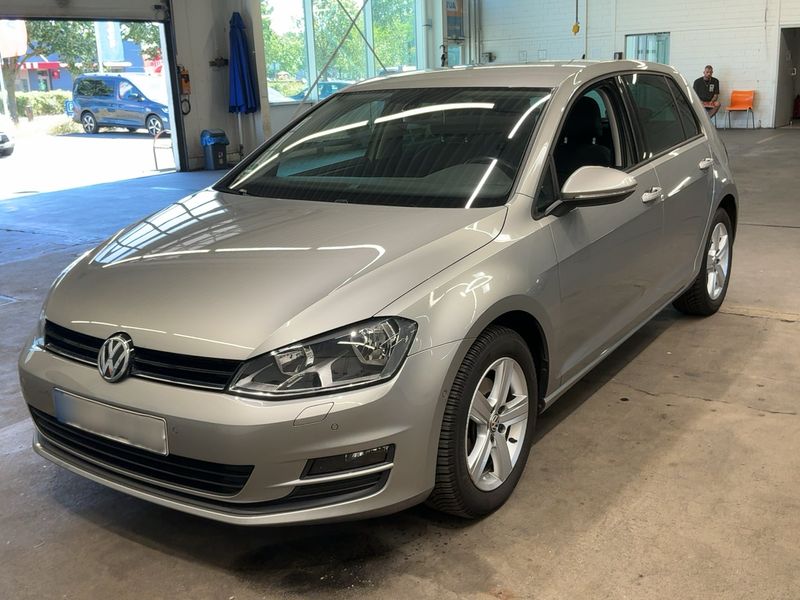 Volkswagen Golf VII 1.6 TDI — 1/8