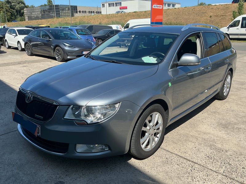 Skoda Superb 1.6 TDI — 1/8