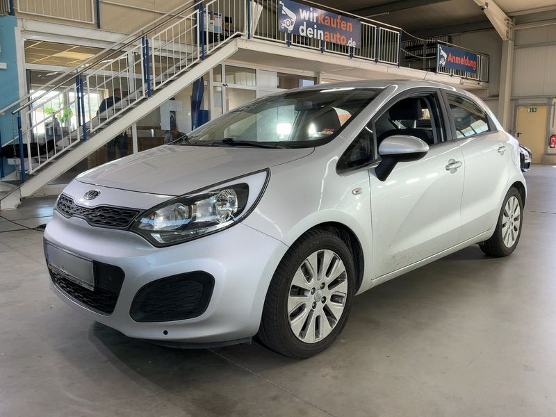 Kia Rio 1.4 — 1/8