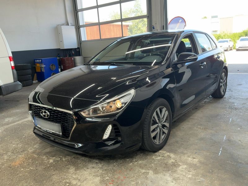 Hyundai i30 1.4 TDGI — фото 1