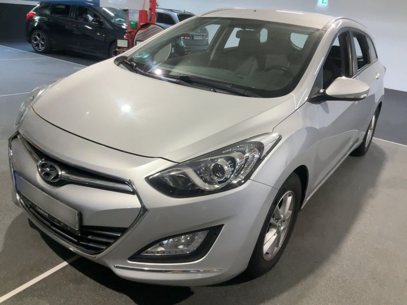 Hyundai i30 1.4 — 1/8