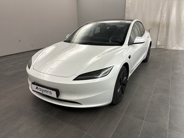 Tesla Model — 1/8