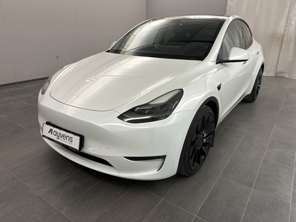 Tesla Model — 1/8