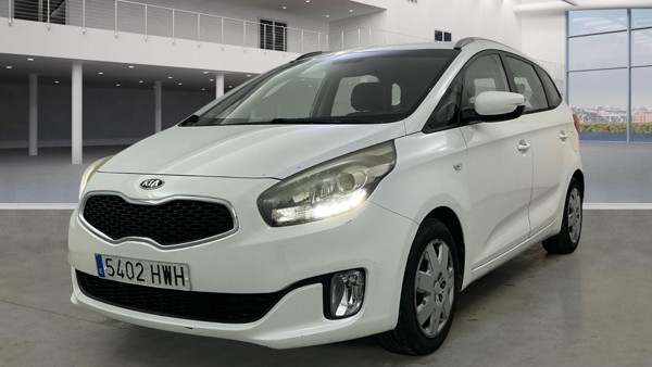 Kia Carens diesel — 1/8