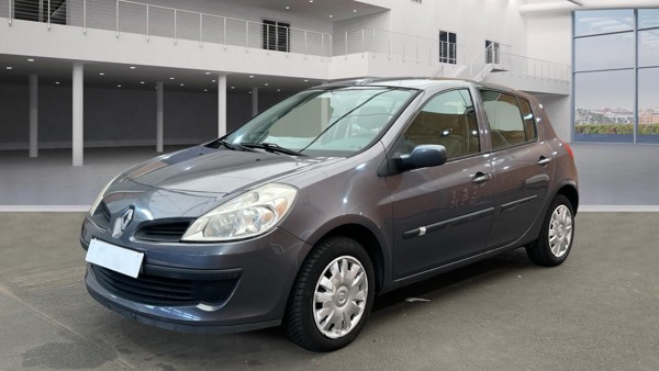 Renault Clio Extrême Claire — 1/8