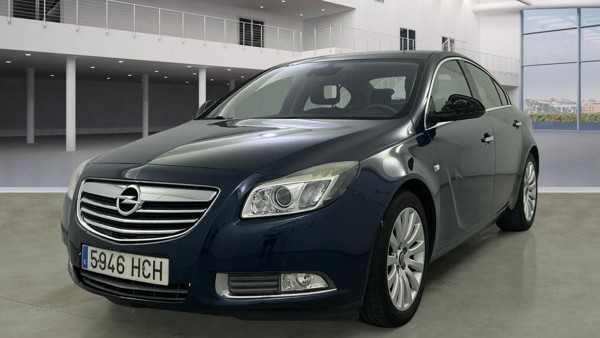 Opel Insignia diesel — 1/8