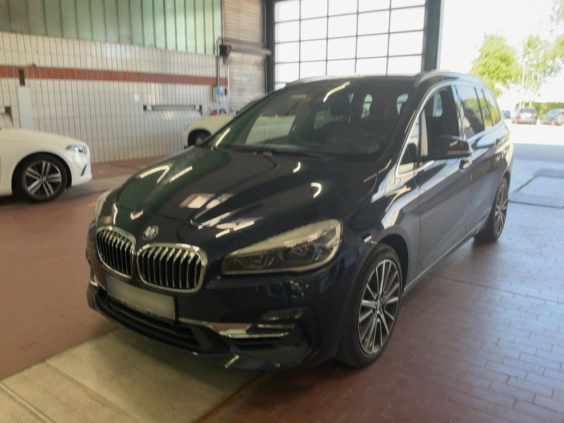BMW 2er 220i Gran Tourer — фото 1