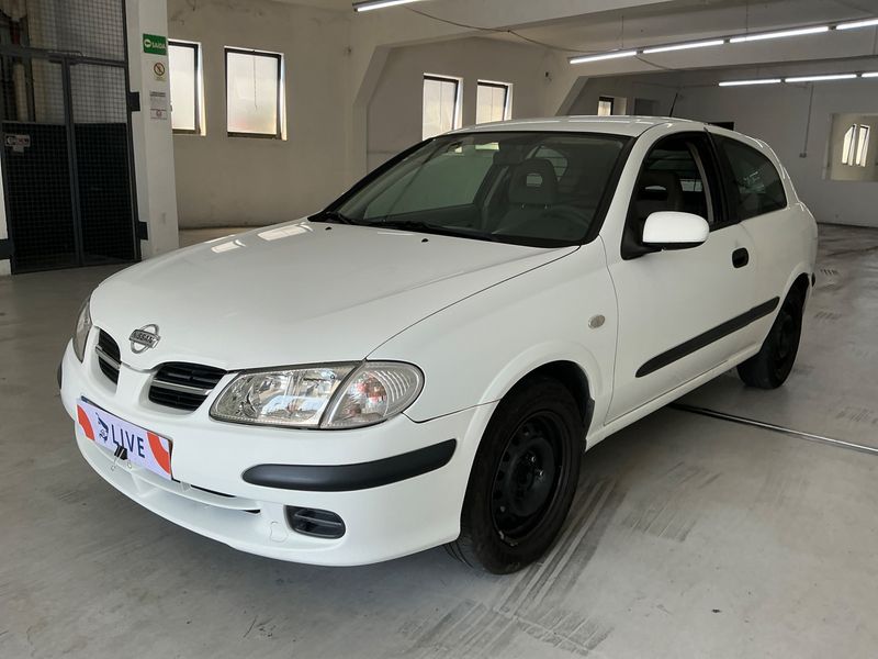 Nissan Almera 2.2 Turbodiesel — 1/8