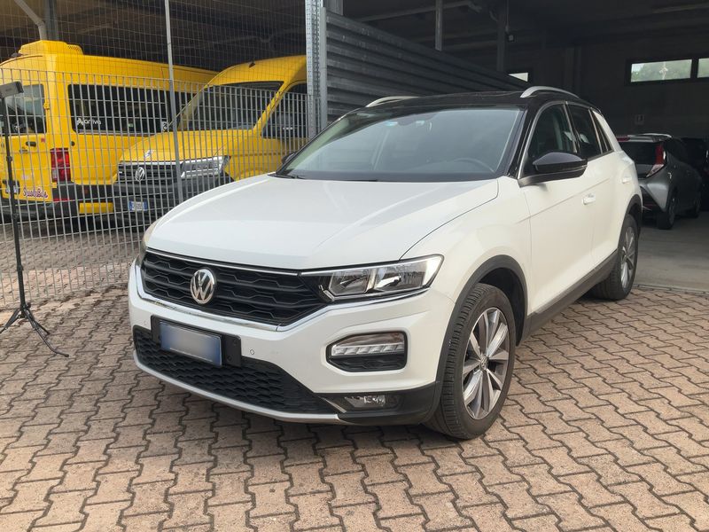 Volkswagen T-Roc 1.0 TSI — 1/8
