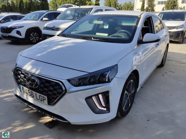 Hyundai Ioniq phev — 1/8