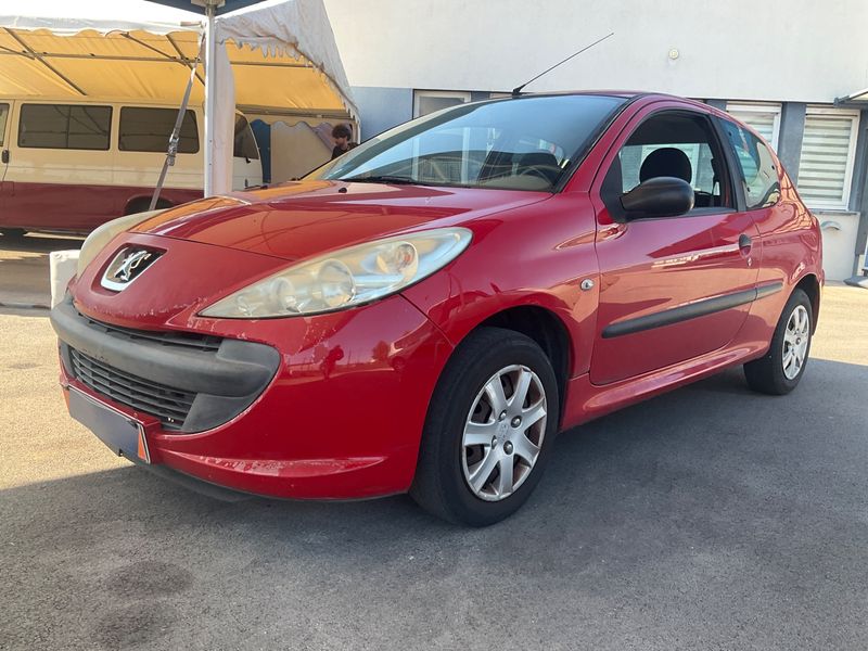 Peugeot 206+ 1.1 — 1/8
