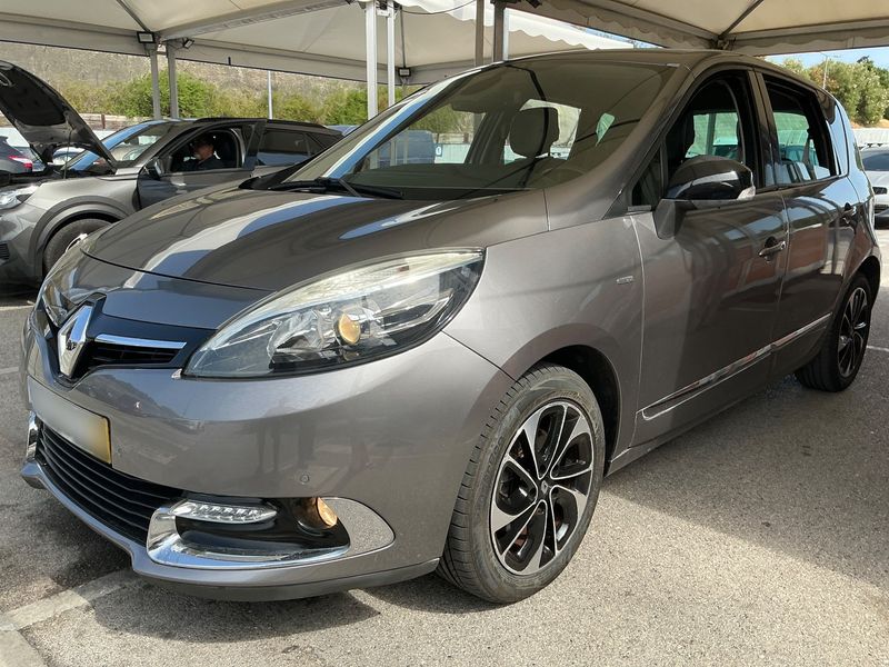 Renault Scenic 1.5 dCi — 1/8