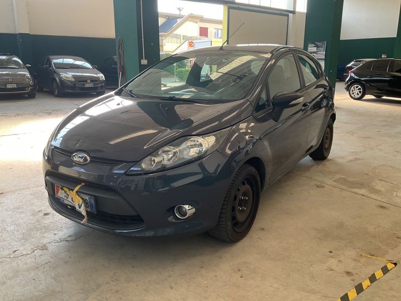 Ford Fiesta 1.4 TDCi — фото 1