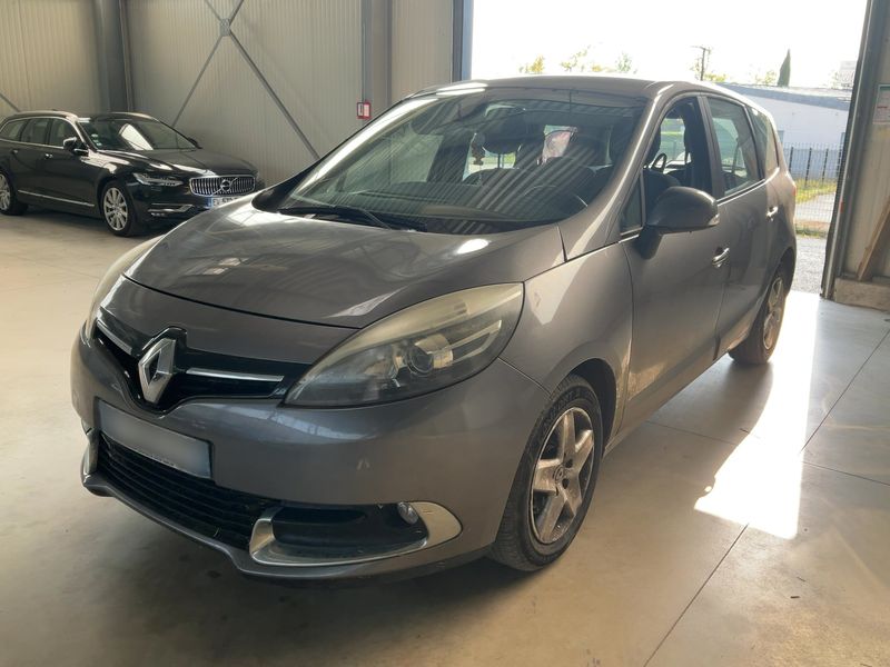 Renault Grand Scenic 1.5 dCi — 1/8