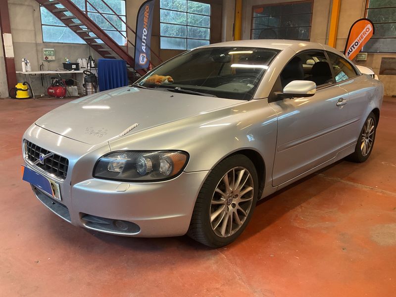 Volvo C70 2.4 D5 — фото 1