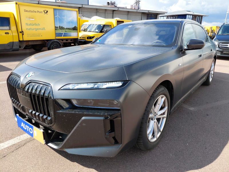 BMW 7er 740d Mild-Hybrid — 1/8