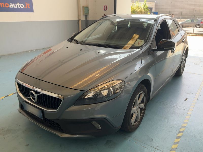 Volvo V40 Cross Country 2.0 D2 — фото 1