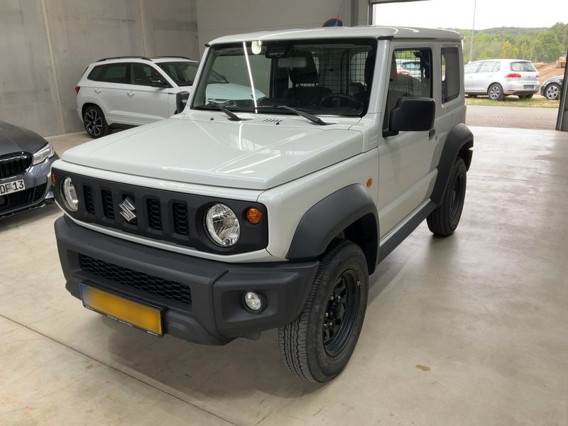 Suzuki Jimny 1.5 — 1/8