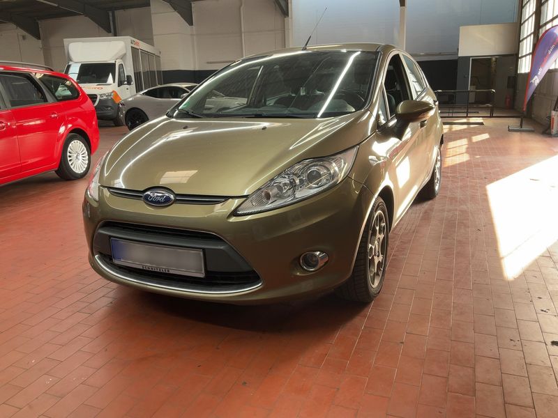 Ford Fiesta 1.25 — фото 1