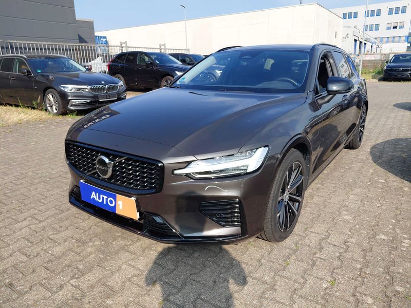 Volvo V60 2.0 T6 Recharge Plug-in Hybrid — фото 1