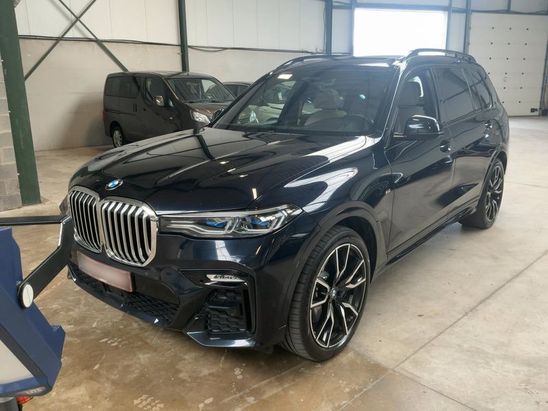 BMW X7 xDrive 40d Mild-Hybrid — фото 1