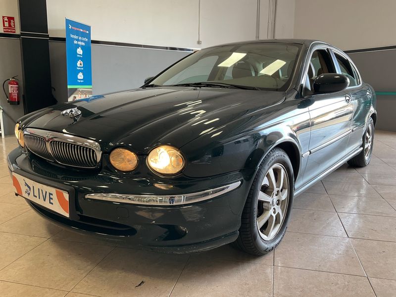 Jaguar X-TYPE 2.1 V6 — фото 1